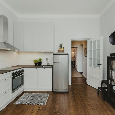 Cozy Apartment Near Zalgirio Arena By Urban Rent Kaunas Exterior foto